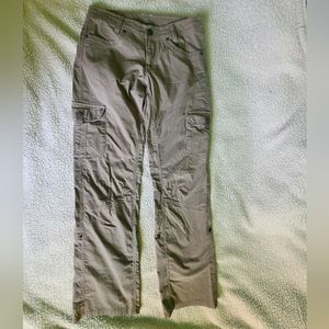 KÜHL cargo pants women's size 4 reg